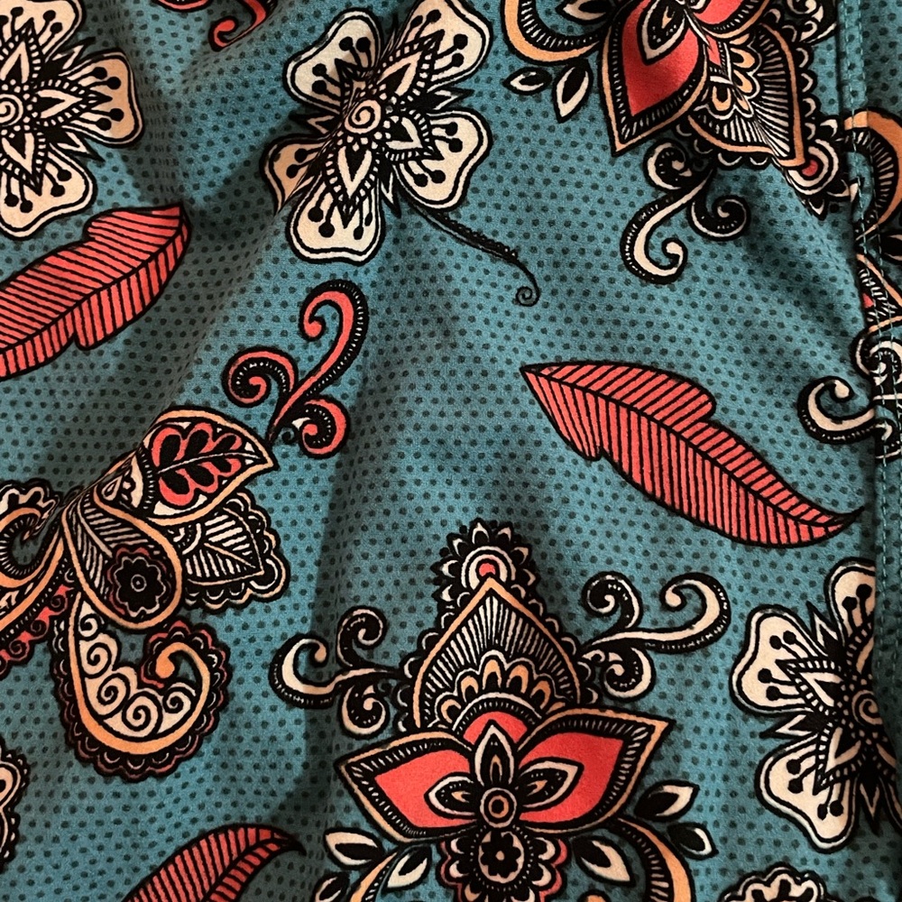 NWT LuLaRoe Tall & Curvy Leggings